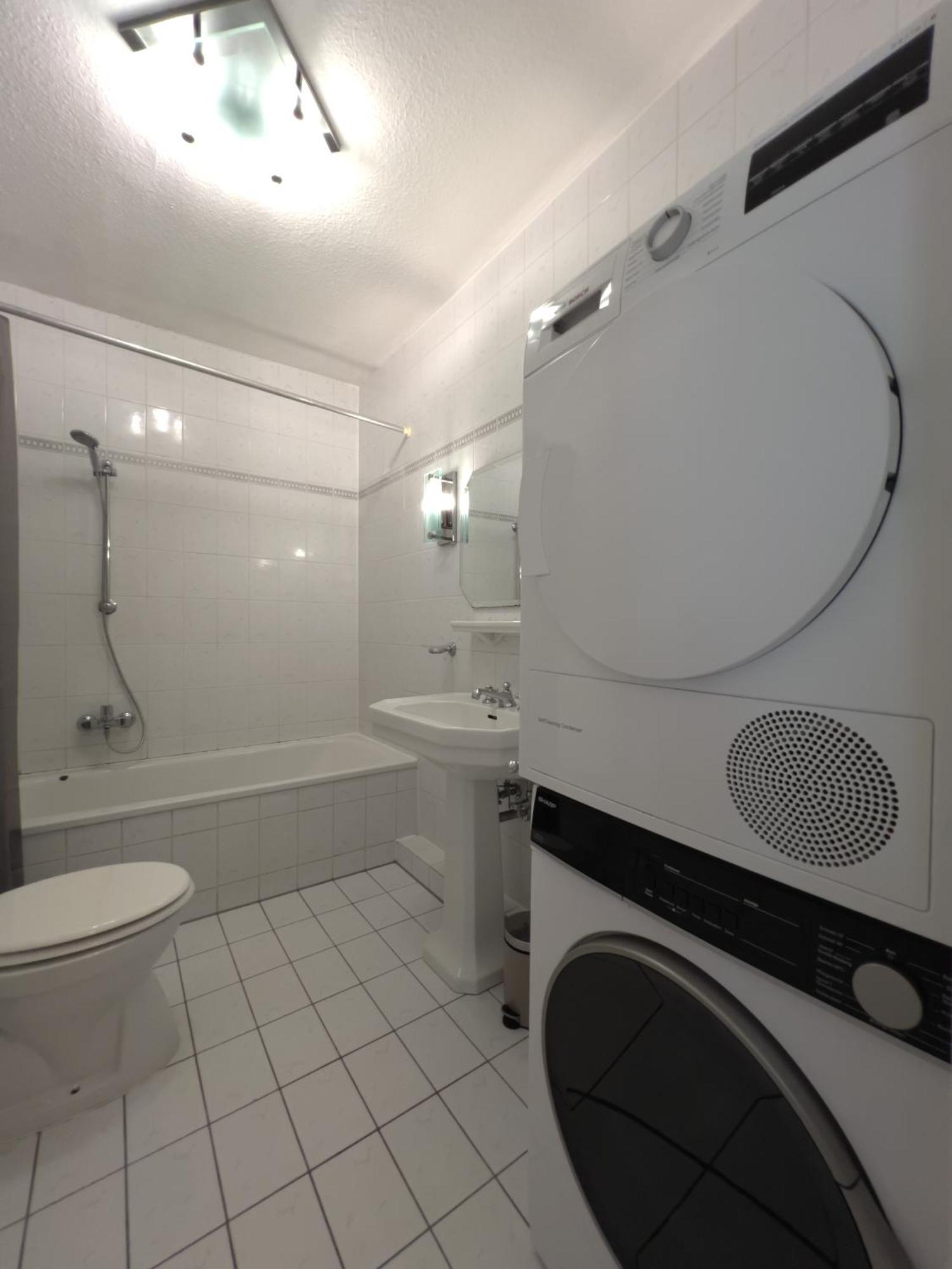 Gemuetliche 5 Personen Wohnung 오베르츠하우젠 외부 사진